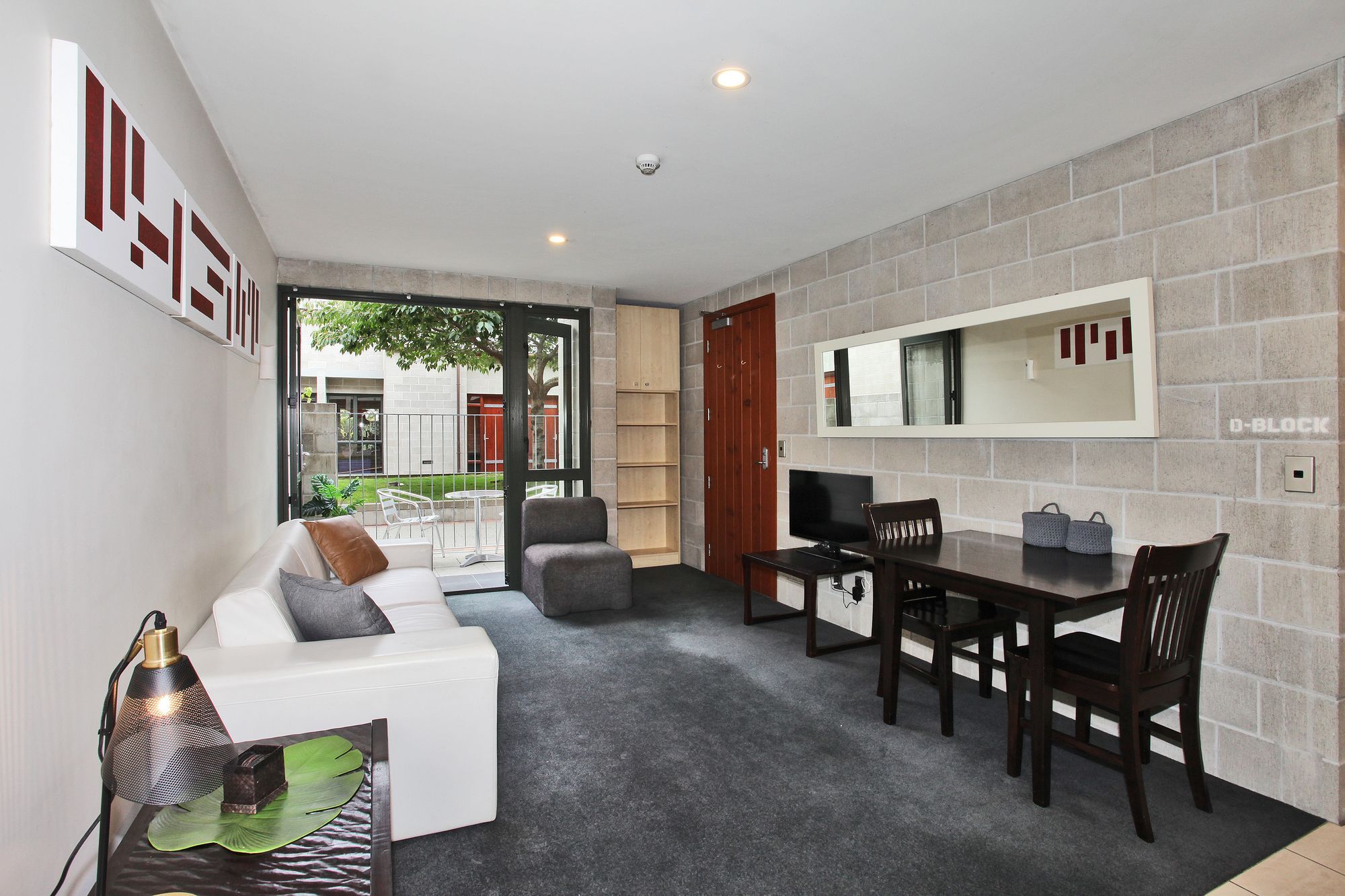 Number 1 - Chic Inner City Rooms Christchurch Exterior photo